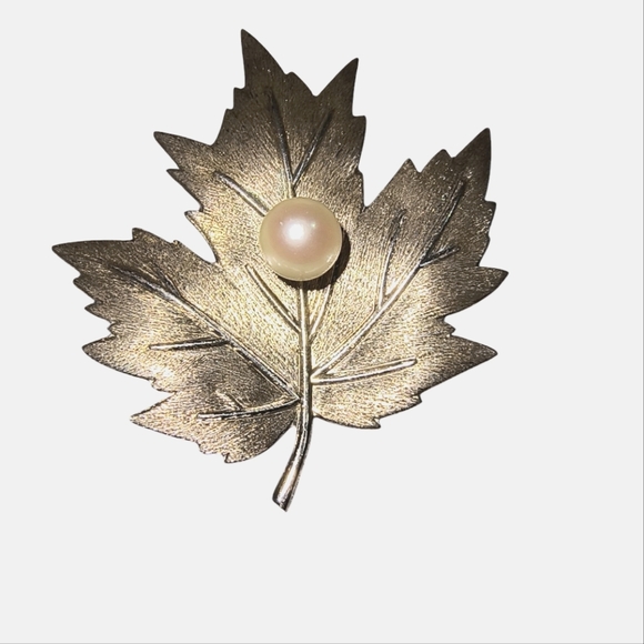 Mikimoto Jewelry - Mikimoto Vintage Akoya Pearl & Sterling Silver Maple Leaf Brooch